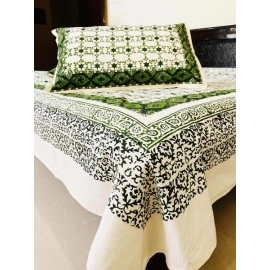 Aartyz Green And Off-white Kalamkari Cotton Bed Spreadsheet | 100x100 Inch