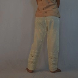 Aartyz Women White Straight Pant