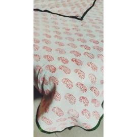 Aartyz Tiny Paisley Printed Comforter