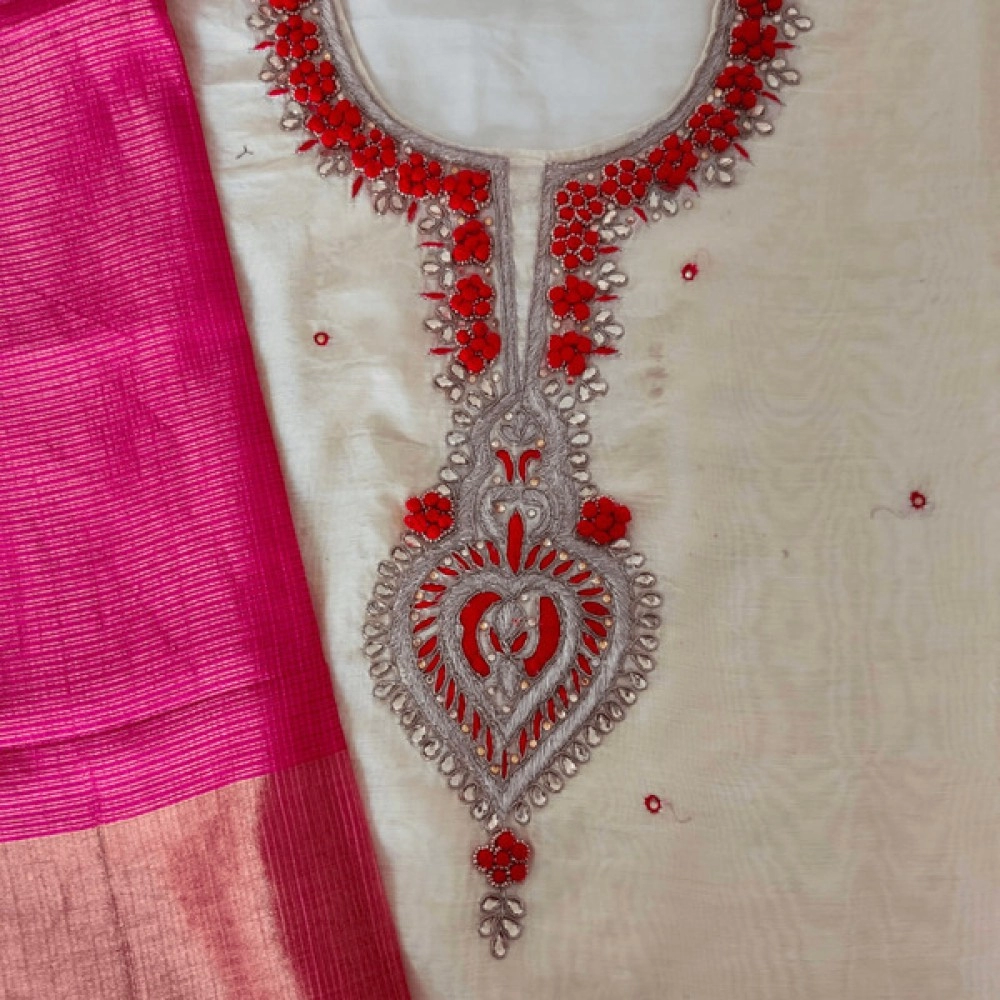 Aartyz White And Red Designer Kurti With Silk Dupatta