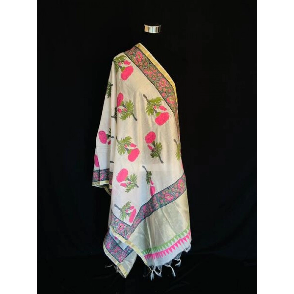 Aartyz White Silk Dupatta With Flower Print