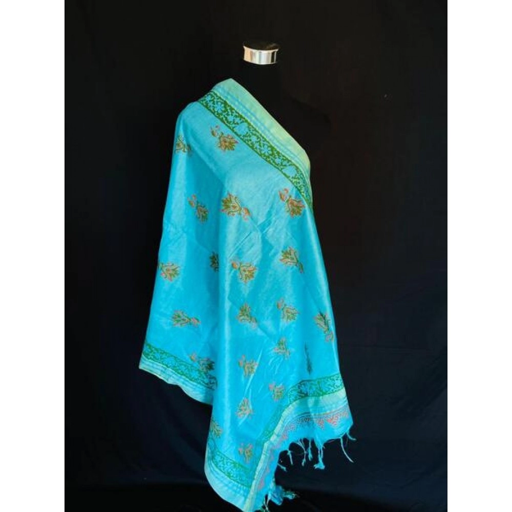 Aartyz Soft Silk Dupatta With Mughal Butta Print