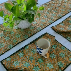 Aartyz Block Printed Table Runner With Mats