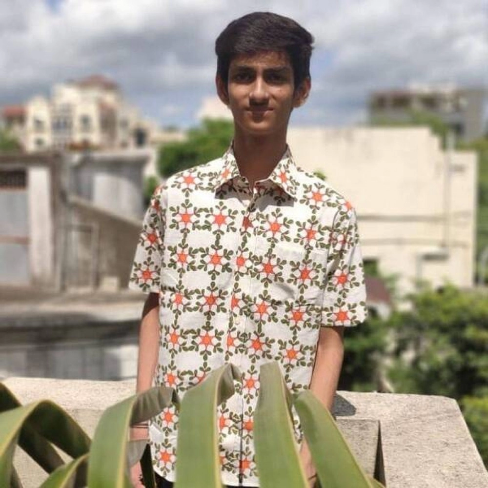 Aartyz kalamkari Ethnic Waste Coat In Grey Shade