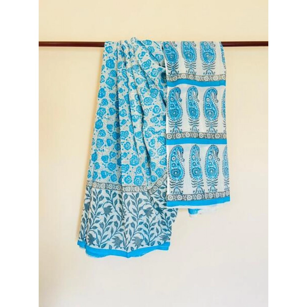 Aartyz Floral and Paisley Print White Cotton Saree