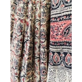 Aartyz Floral Printed Soft Cotton Saree