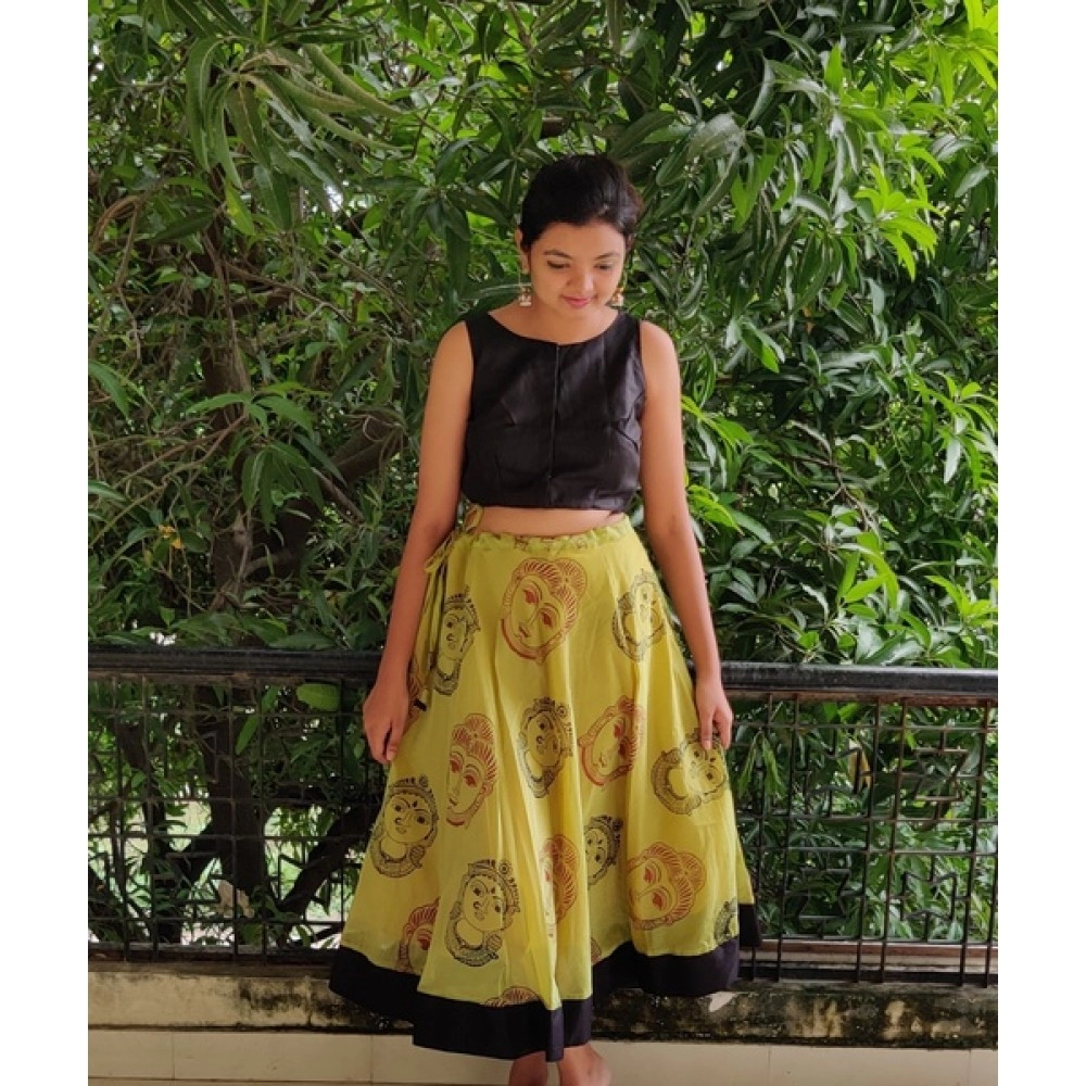 Aartyz Green Block Printed Skirt With Black Border