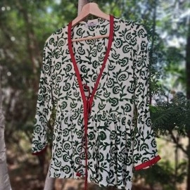 Aartyz Off White Jacket With Full Green Flower Print