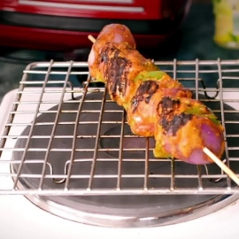 Square Stainless Steel Barbecue Grill with Steel Handle