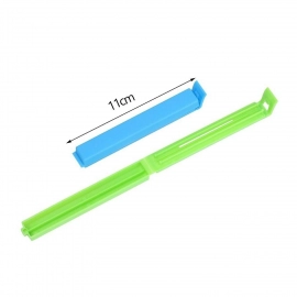 4 Pc Food Sealing Clip used in all kinds of places including household and official, especially
