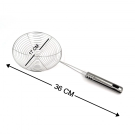 Medium Oil Strainer To Get Perfect Fried Food Stuffs Easily Without Any Problem And Damage.