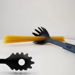 3 In1 Kitchen Multipurpose Julienne Grater Salad Maker With Pasta Server Spoon