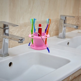 Toothbrush Holder Widely Used in All Types of Bathroom Places