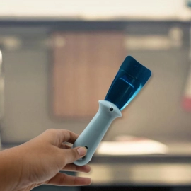 Ice Remover Scoop, Non Slip Ergonomic Design Compact Size Freezer Shovel Anti Rust for Refrigerator | 1Pc