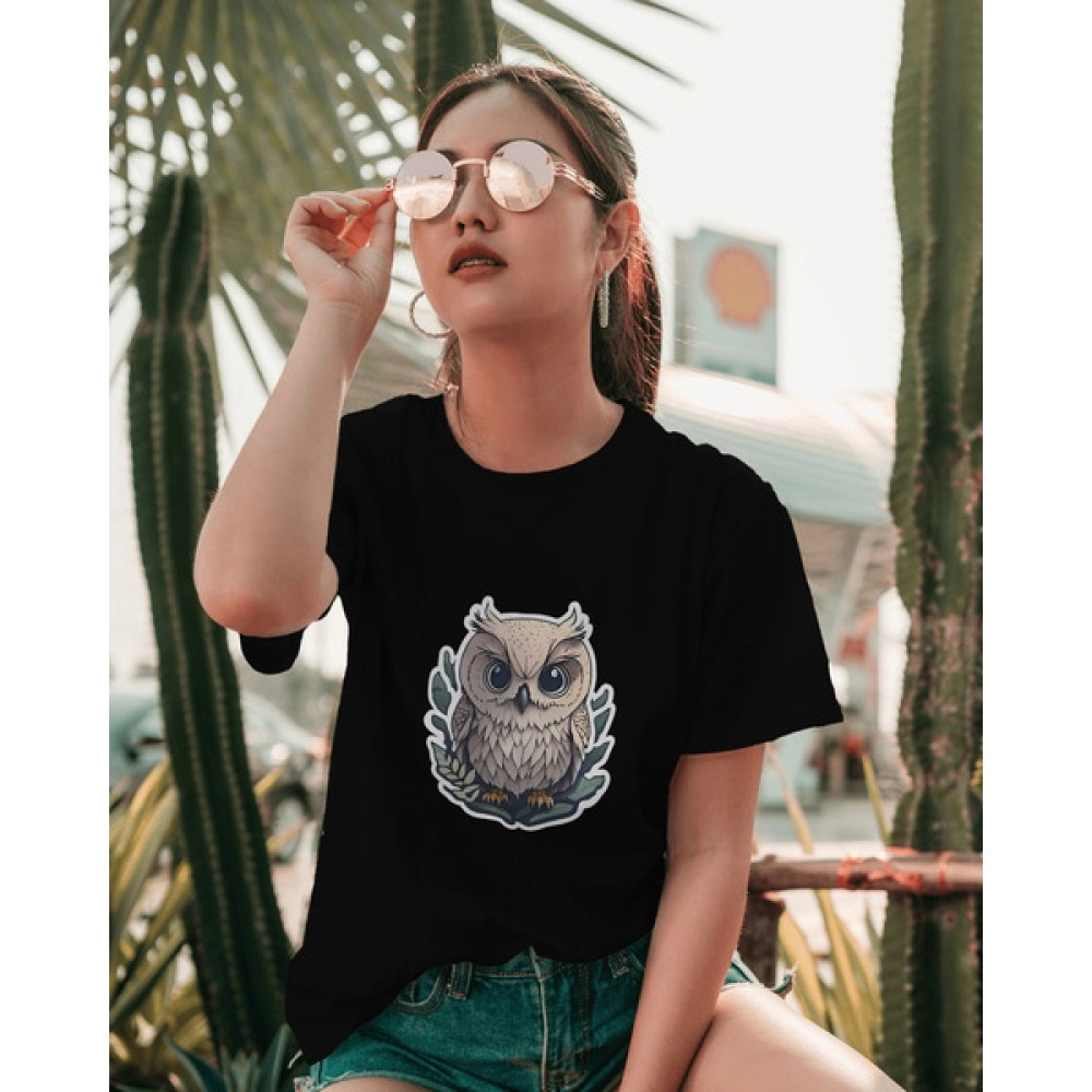 Tiny Owl | SABEZY ESSENTIALS Cotton Regular Women's T-Shirt | Black