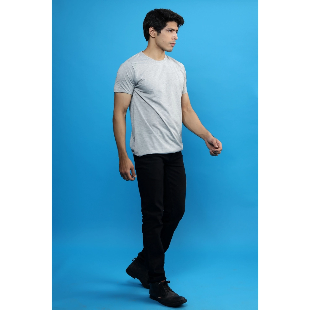 Men Solid Round Neck Pure Cotton T-shirt | Grey