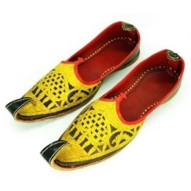 SONIA COLLECTIONS Men's Red Gold Punjabi Leather Khussa Jutti