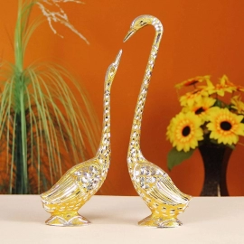 Pair Of Kissing Duck Showpiece | Best for love pairs |Aluminium, Golden | 20 Inch 