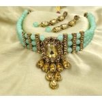 Stylish Looking Pearl Choker Necklace Set